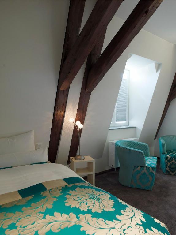 Schlosshotel Bergzaberner Hof Bad Bergzabern Room photo